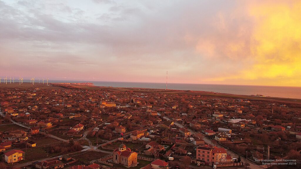 Пътят от Българево към нос Калиакра.