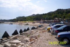 Плажът на село Топола