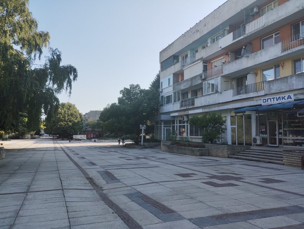Улица в Каварна